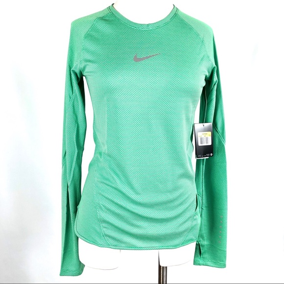 long sleeve running top with pocket